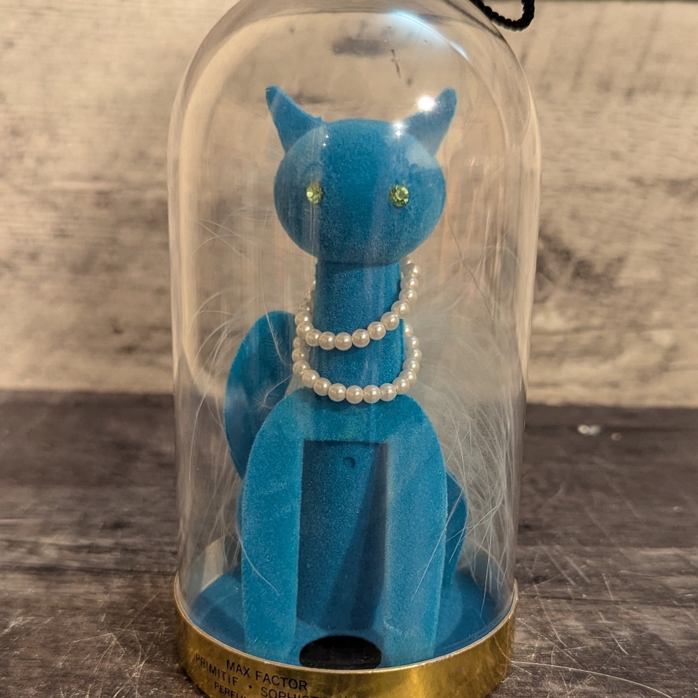 Max Factor Perfume Display Cat ca 1960s